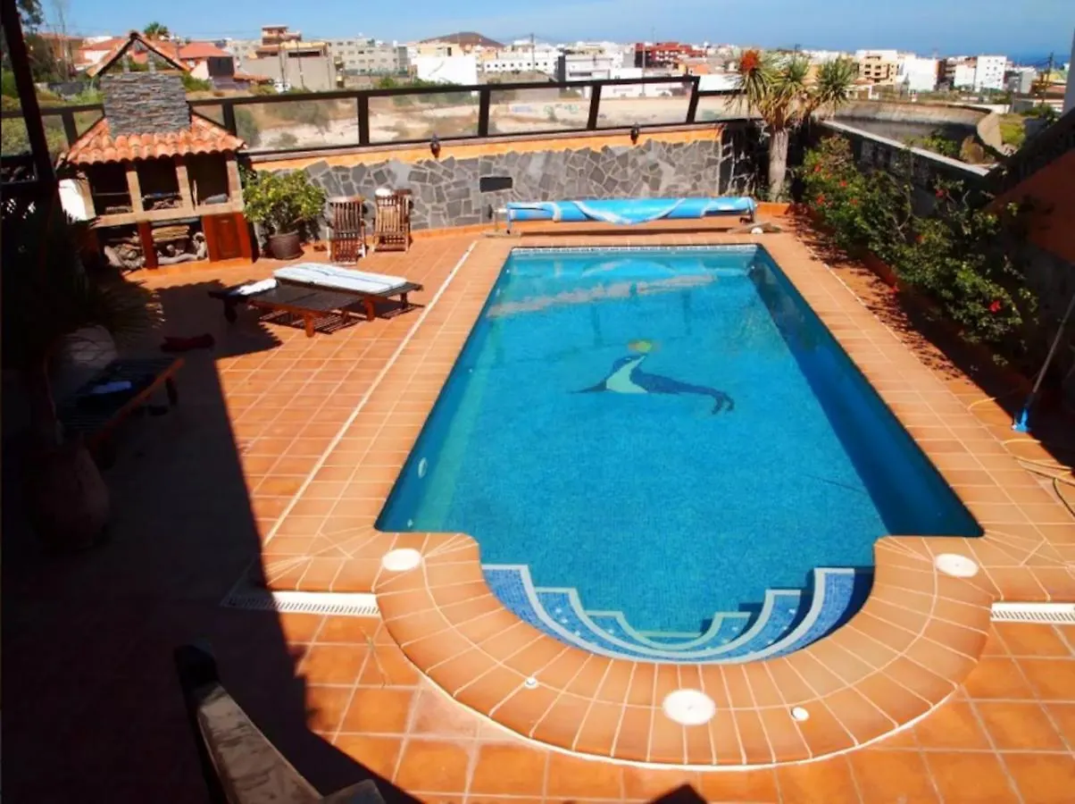 Granadilla Beach House: 5-Bedroom Retreat with Pool & Jacuzzi Granadilla De Abona 0*,  Spain