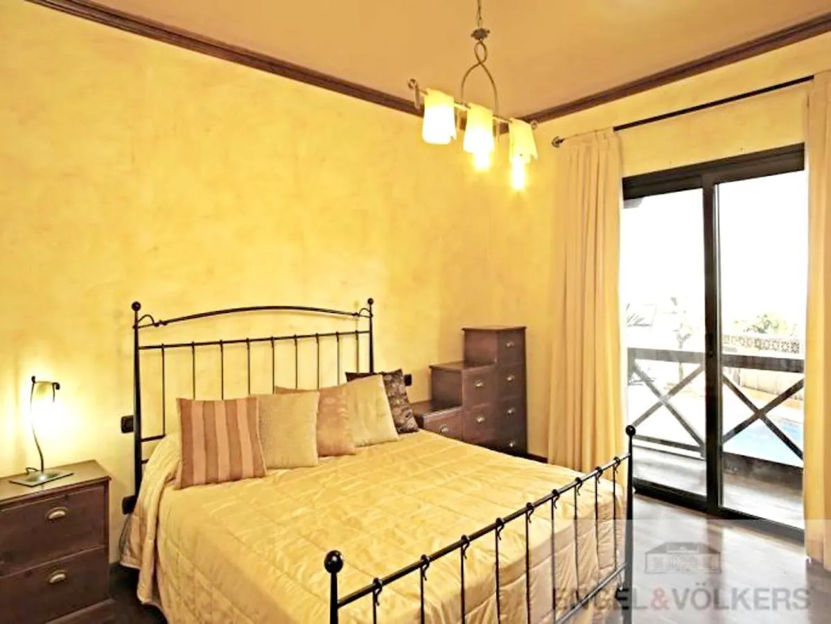 Holiday home Granadilla Beach House: 5-Bedroom Retreat with Pool & Jacuzzi Granadilla De Abona Spain